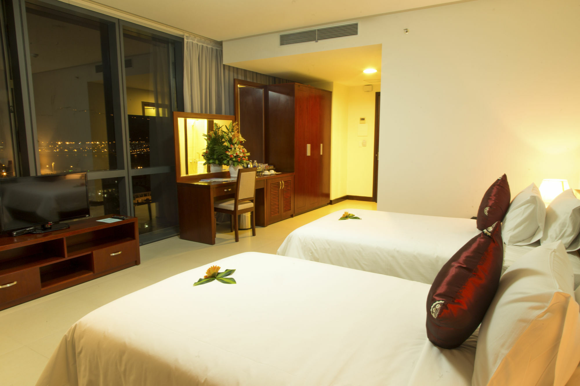 Da Nang Han River Hotel Kültér fotó